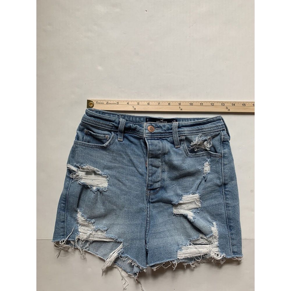 Hollister Ultra High Rise Mom Short Distressed Size 25 - Picture 3 of 5